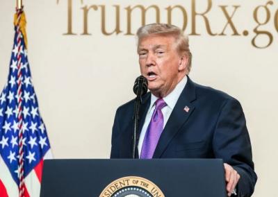 Donaldas Trumpas paskelbė naujus muito tarifus. JAV Prezidento administracijos nuotr.